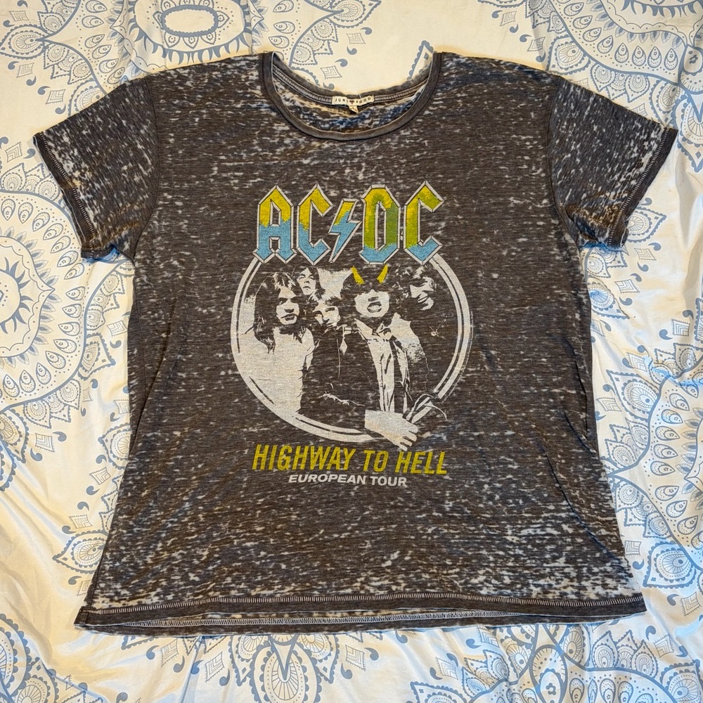 AC/DC Shirt Large